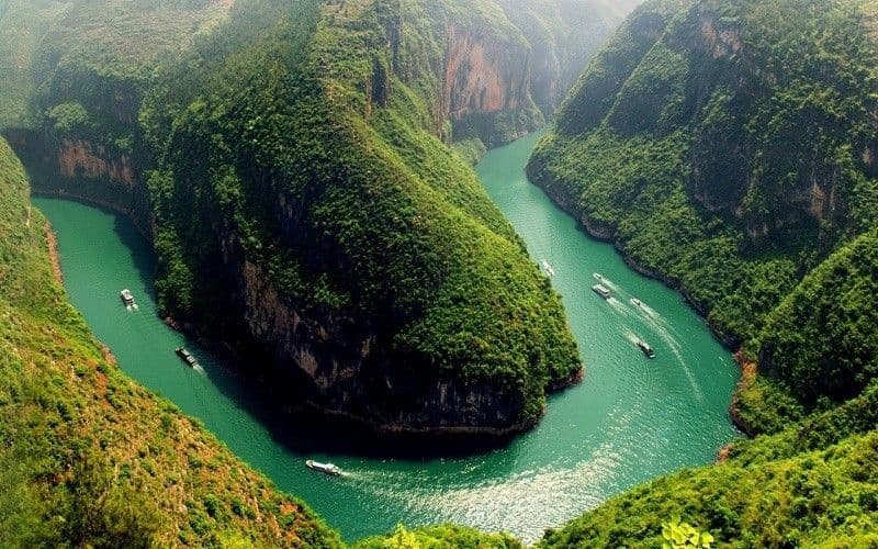 Nho Que river is winding at the foot of the pass (Source: Internet)