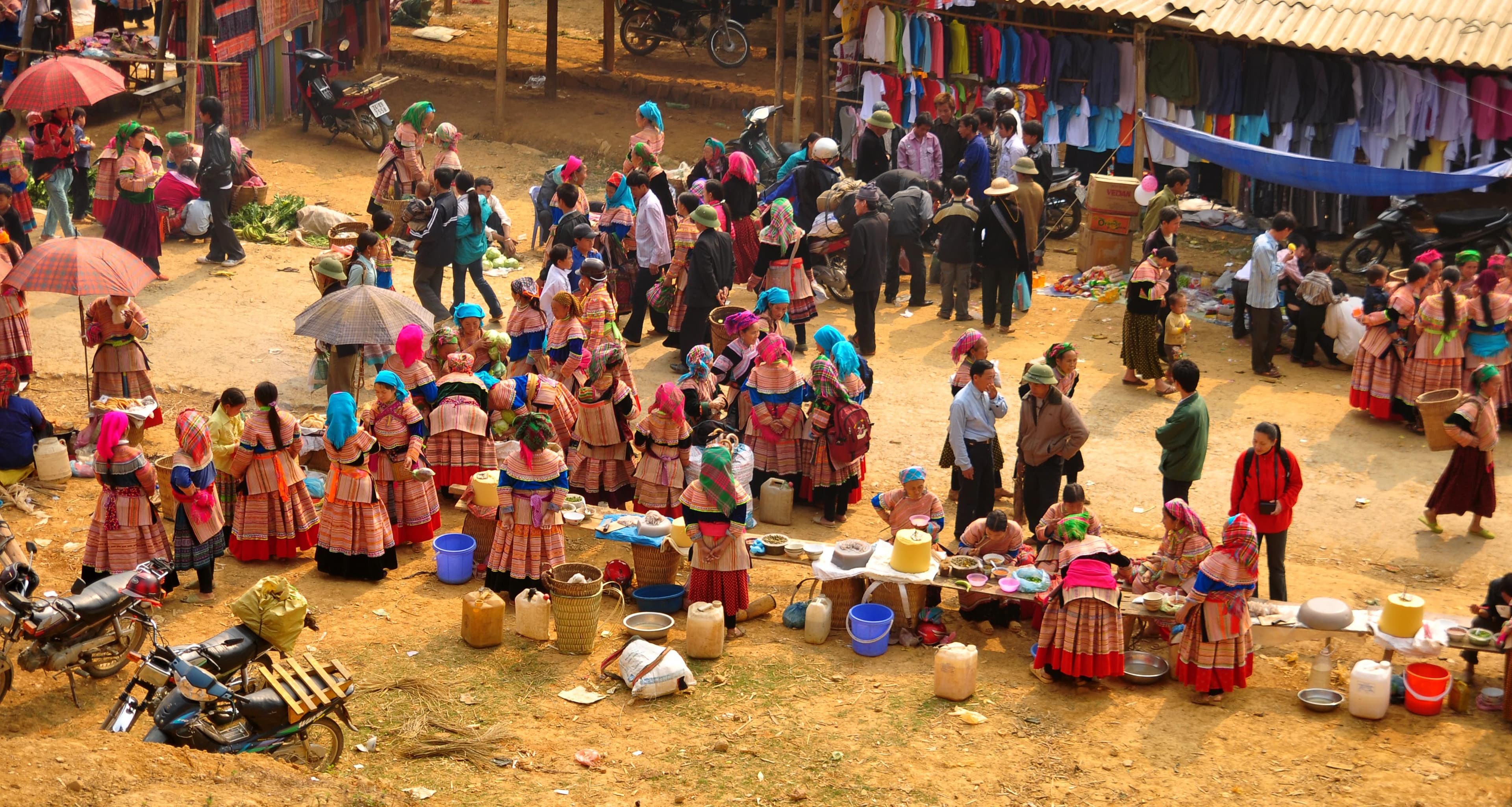 Cho Phien Bac Ha - Sapa (Source: Internet)