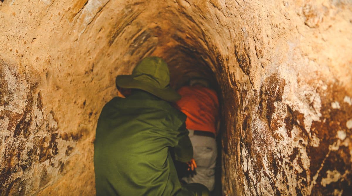 Some parts of Cu Chi Tunnels have no light and are not for people with claustrophobia (Source: Internet)