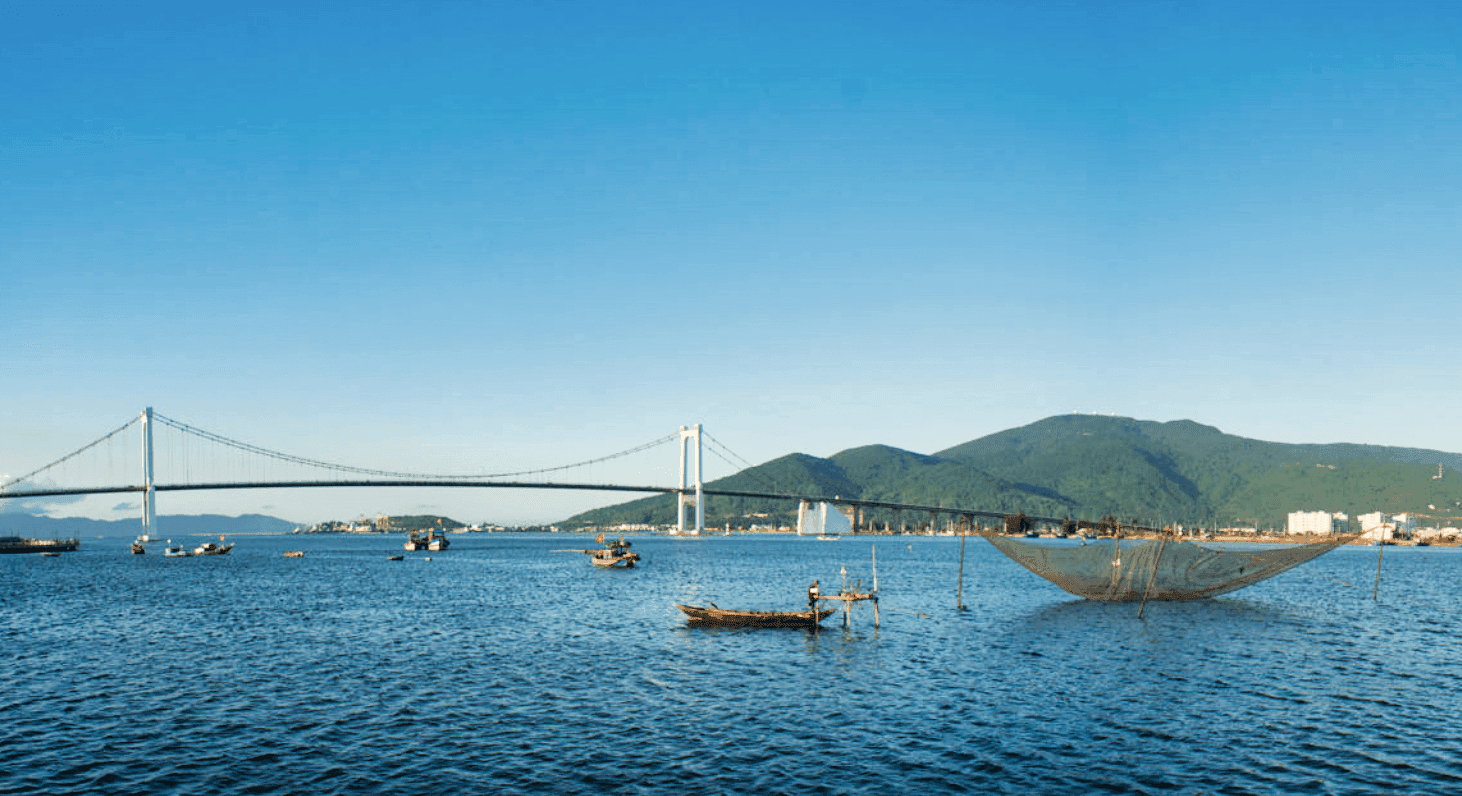 The Golden Bridge – unique architecture in Da Nang (Source: Internet)