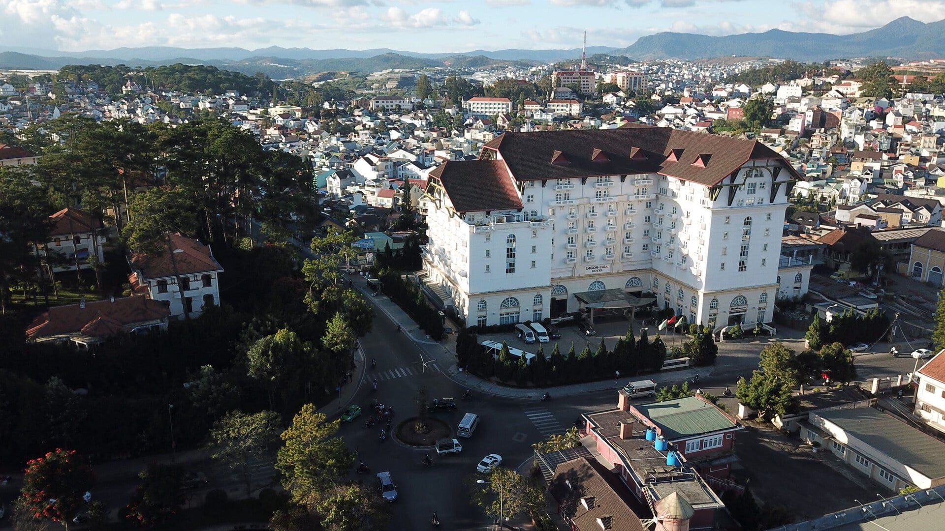 A Guide to the Most Charming Hotels in Dalat For Every Budget
